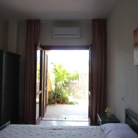 Holiday home Casa Tina *